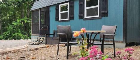 屋外ダイニングエリア