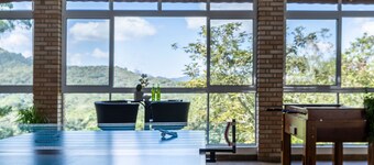 Chácara com Piscina a 40 min de SP