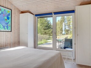 3 bedrooms, Internet