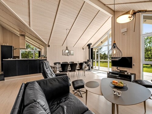 "Elina" - 600m from the sea by Interhome