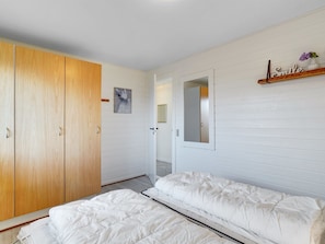 3 bedrooms, internet