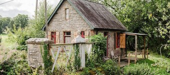 Beautiful Riverside Lodge in Newbridge on Wye