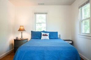 Room - Guest House: Farm homestead
 (Cambridge)
