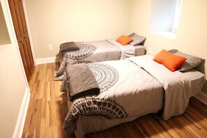 5 Schlafzimmer, Bügeleisen/Bügelbrett, WLAN, Bettwäsche