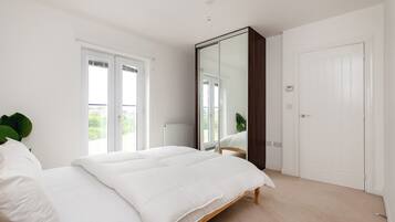 Casa | 5 habitaciones, tabla de planchar con plancha y wifi gratis