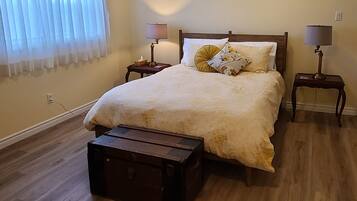 4 bedrooms, WiFi, bed sheets