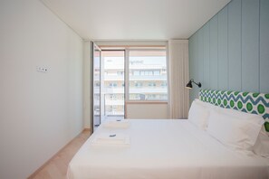 2 bedrooms, iron/ironing board, free WiFi - Allegro Boutique Apartment A (Porto)