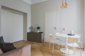 City Apartment | Living area - Palazzo Bozzanca by Wonderful Italy (Syracuse)