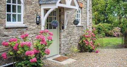 The Lodge - 2 Bedroom Cottage - Princes Gate