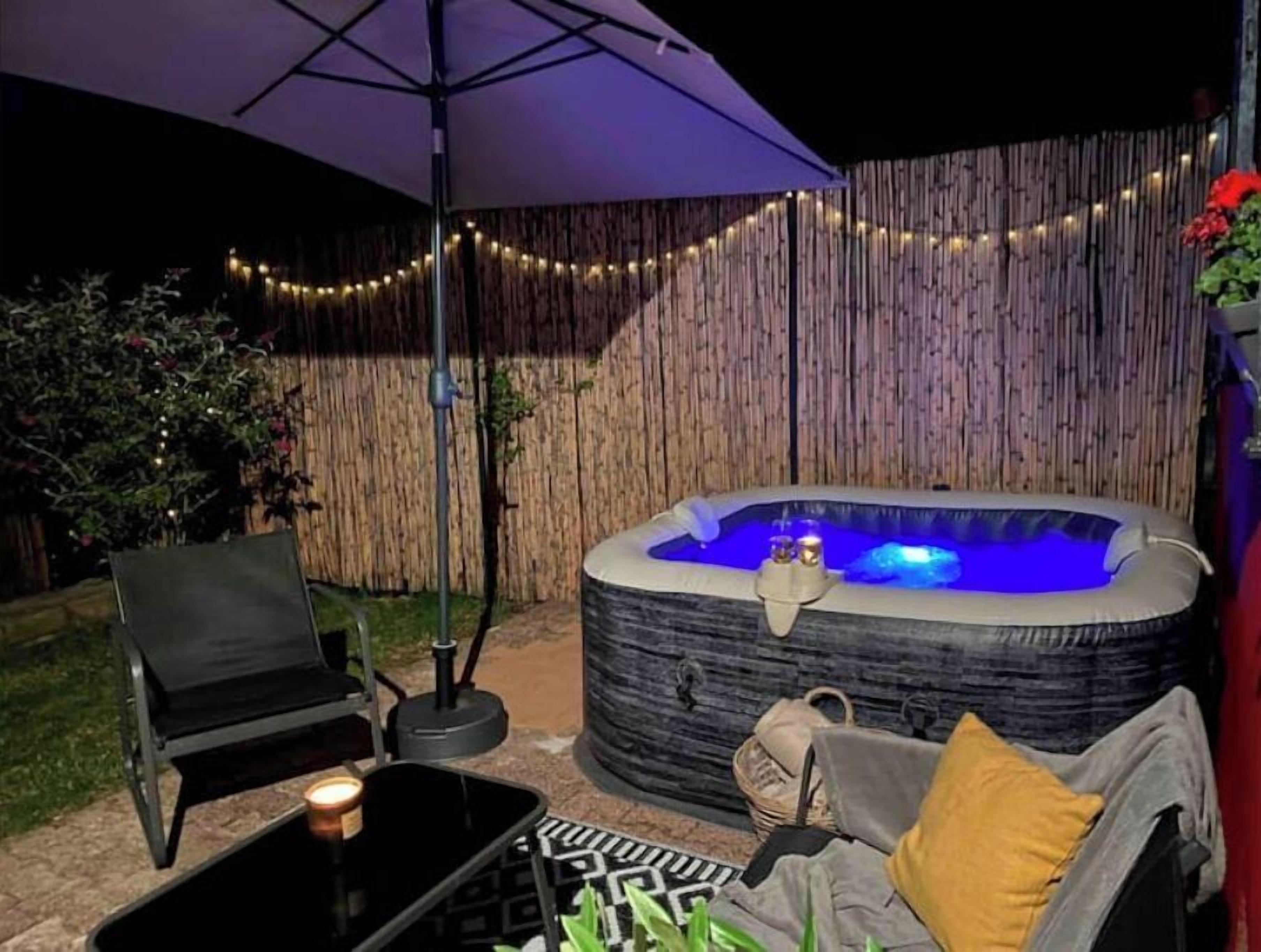 Bain à remous extérieur