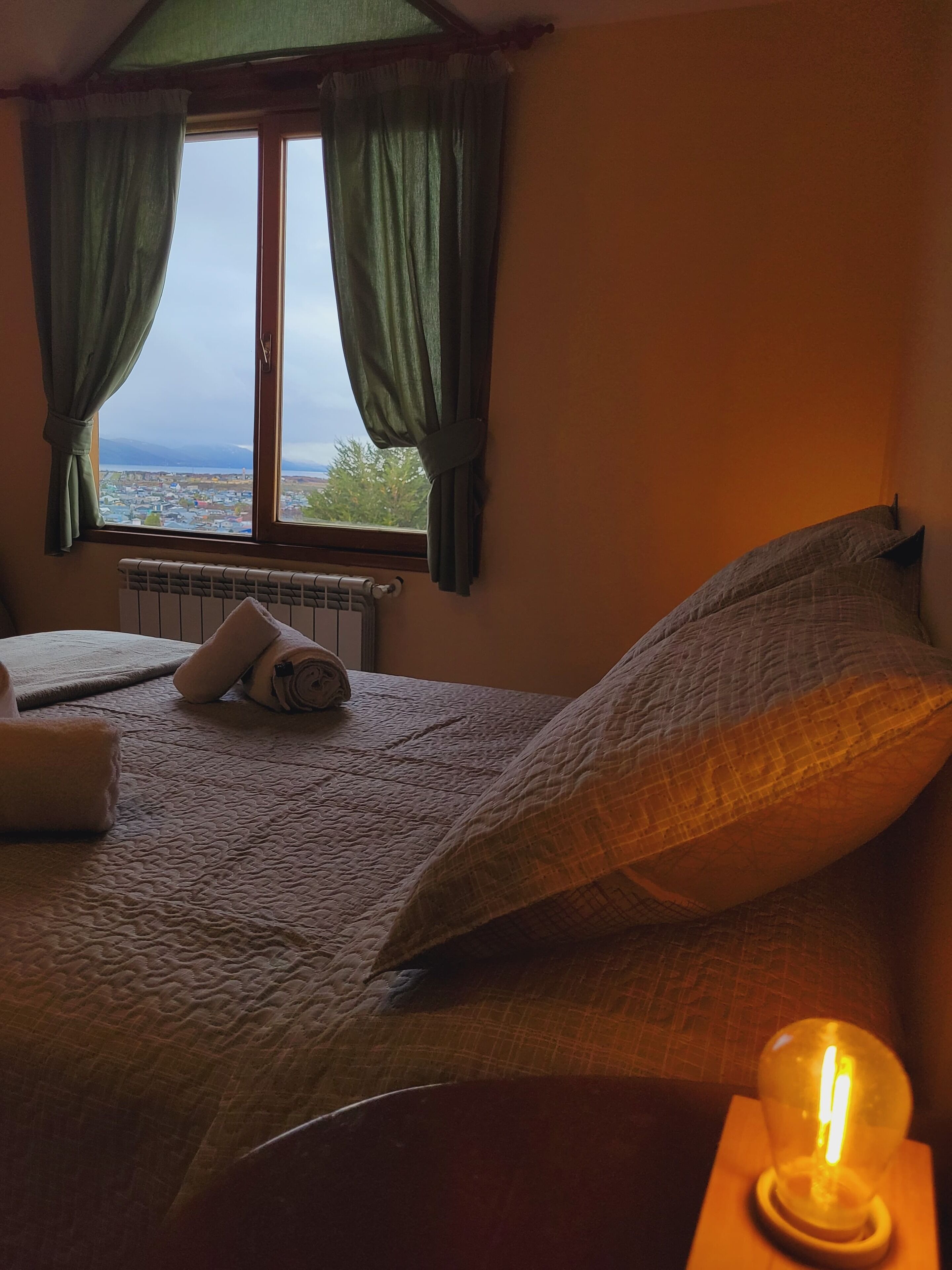 Basic Triple Room, Mixed Dorm, Ensuite, City View | Down duvets, in-room safe, desk, laptop workspace