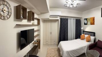 1 bedroom, iron/ironing board, WiFi, bed sheets