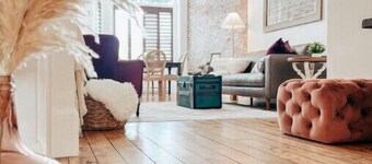 The Courier Rooms: Historic charm and luxury