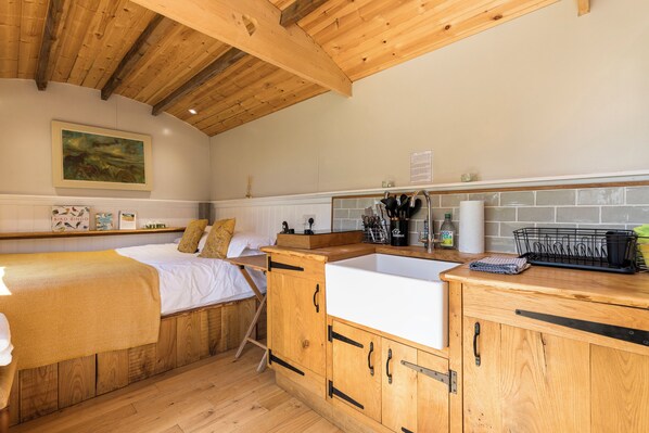 1 soveværelse, sengetøj