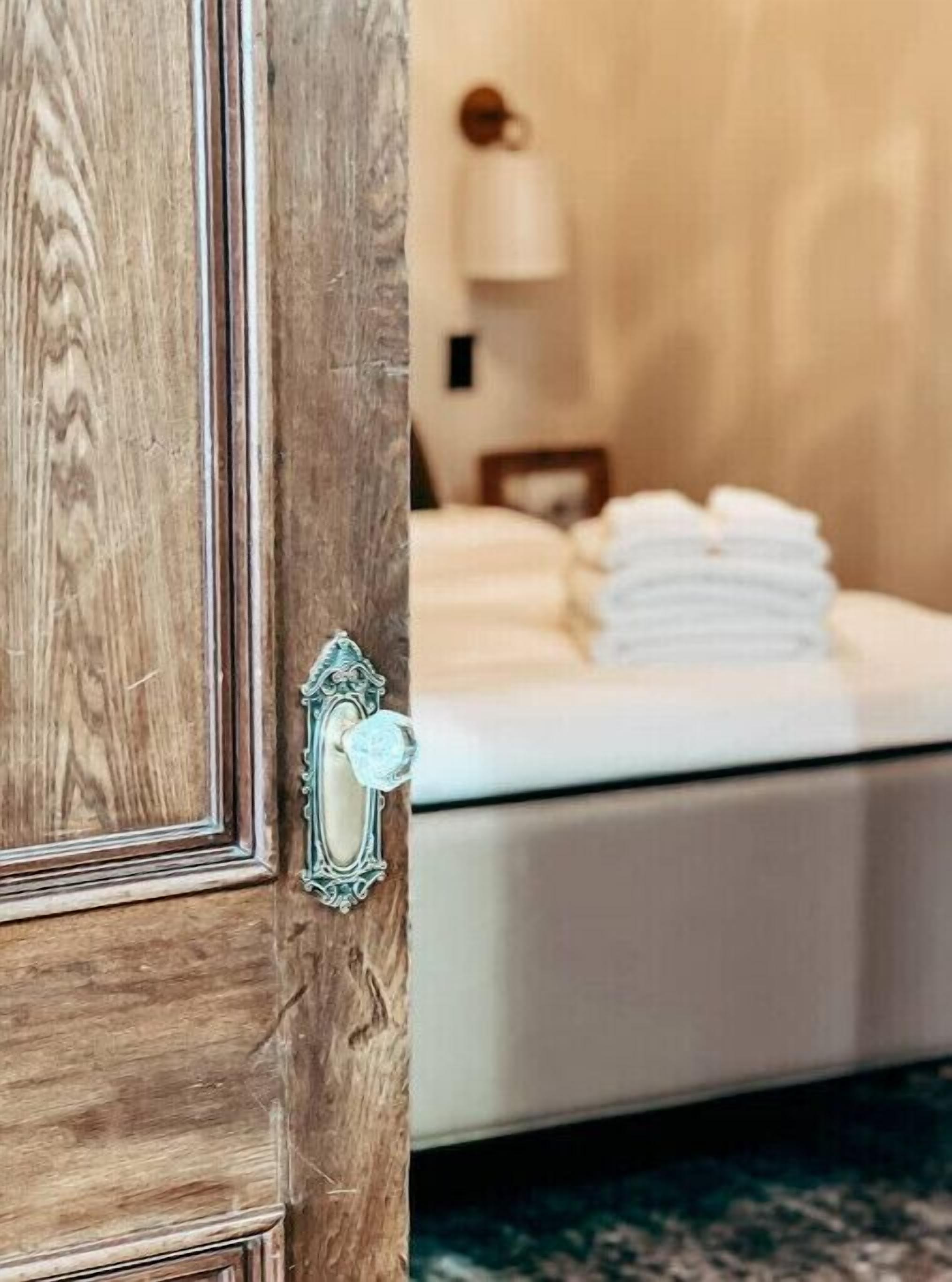 1 quarto, Wi-Fi de cortesia, roupa de cama