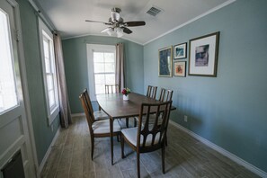 Dining - Fully renovated centrally located house by river. (New Braunfels)