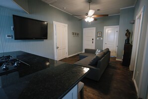 Living area - Fully renovated centrally located house by river. (New Braunfels)