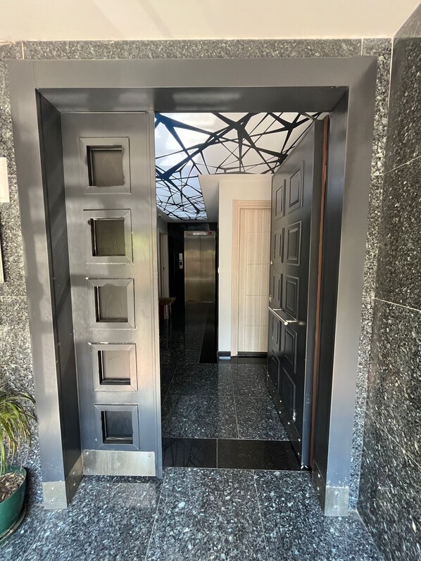 Basic Apartment | Living area - Vatan House Hotel (Istanbul)