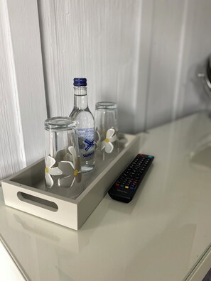 Twin Room | Free WiFi - The White Horse Crostwick (Norwich)