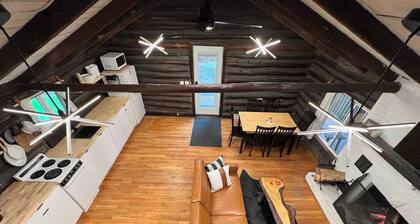 Remodeled Cook Forest Cabin