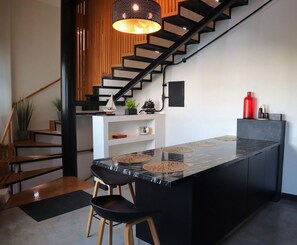 Fridge, kitchen islands - Casa Corsario (Mazatlán)