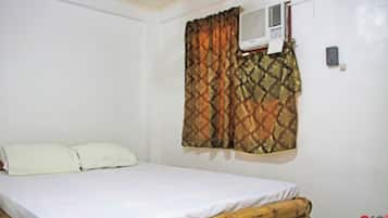 Standard Double Room | Free WiFi, bed sheets