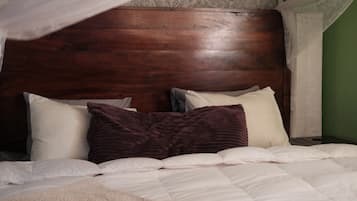 1 habitación, tabla de planchar con plancha, wifi gratis y ropa de cama