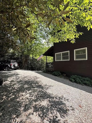 Property grounds - Backwoods Waterfall Bliss (Marion)