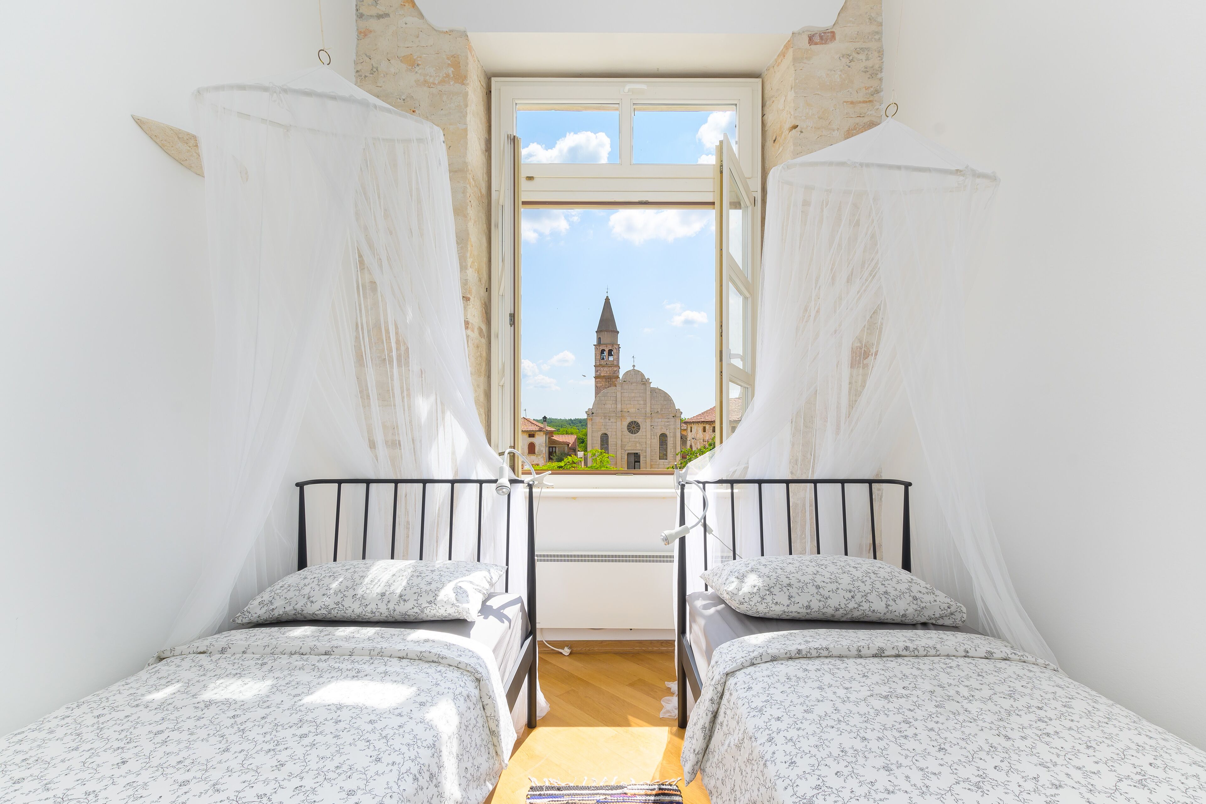 2 bedrooms, Internet