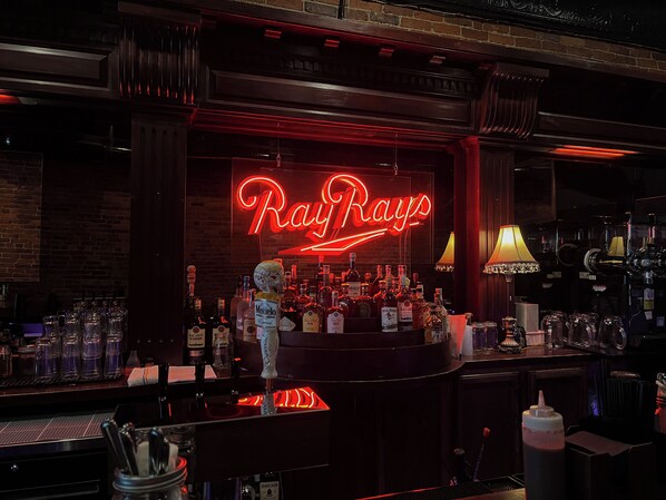 Bar (in der Unterkunft)