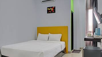 Basic Suite | 1 bedroom, desk, laptop workspace, free WiFi