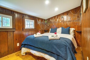 2 chambres, fer et planche à repasser, Wi-Fi, draps fournis