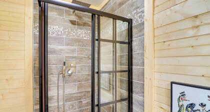 Beautiful Studio Cabin Near Greers Ferry Lake!