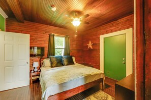 1 bedroom, iron/ironing board, WiFi, bed sheets - Peaceful Gouldsboro Vacation Rental w/ Grill (Gouldsboro)