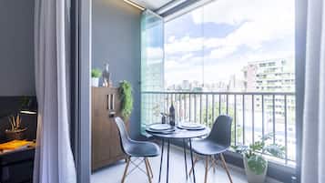 Apartamento | Área de estar | Smart TV 32 polegadas com canais digitais