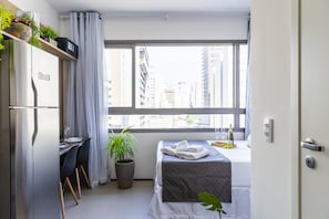 Apartamento tradicional | 1 quarto, escrivaninha, cortinas blackout, Wi-Fi de cortesia