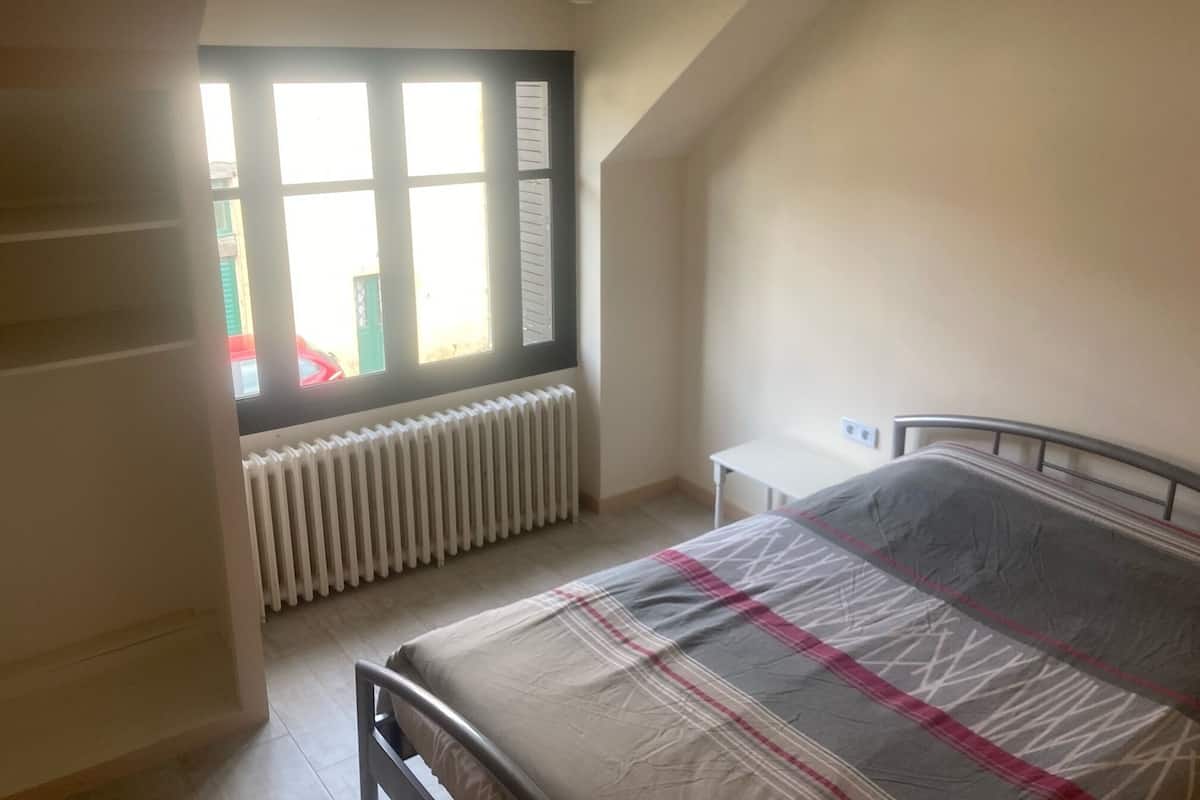1 habitación, espacio para trabajar con laptop y wifi gratis