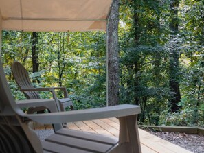 Terrace/patio - Luxury Spacious Glamping, Lake View, Grill, Pool, Pet Friendly, Swim (Delta)