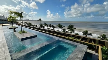 Apartment | Pool | Outdoor pool