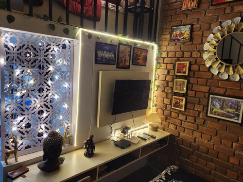 A Serene Homestay With River and Mountains View