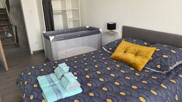 4 chambres, Wi-Fi gratuit, draps fournis