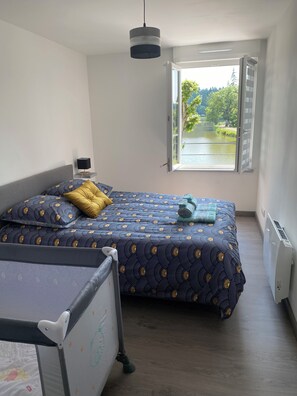 4 chambres, Wi-Fi gratuit, draps fournis