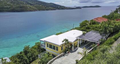 1BR suite with amazing views and only 5 min from Magen's Bay!
