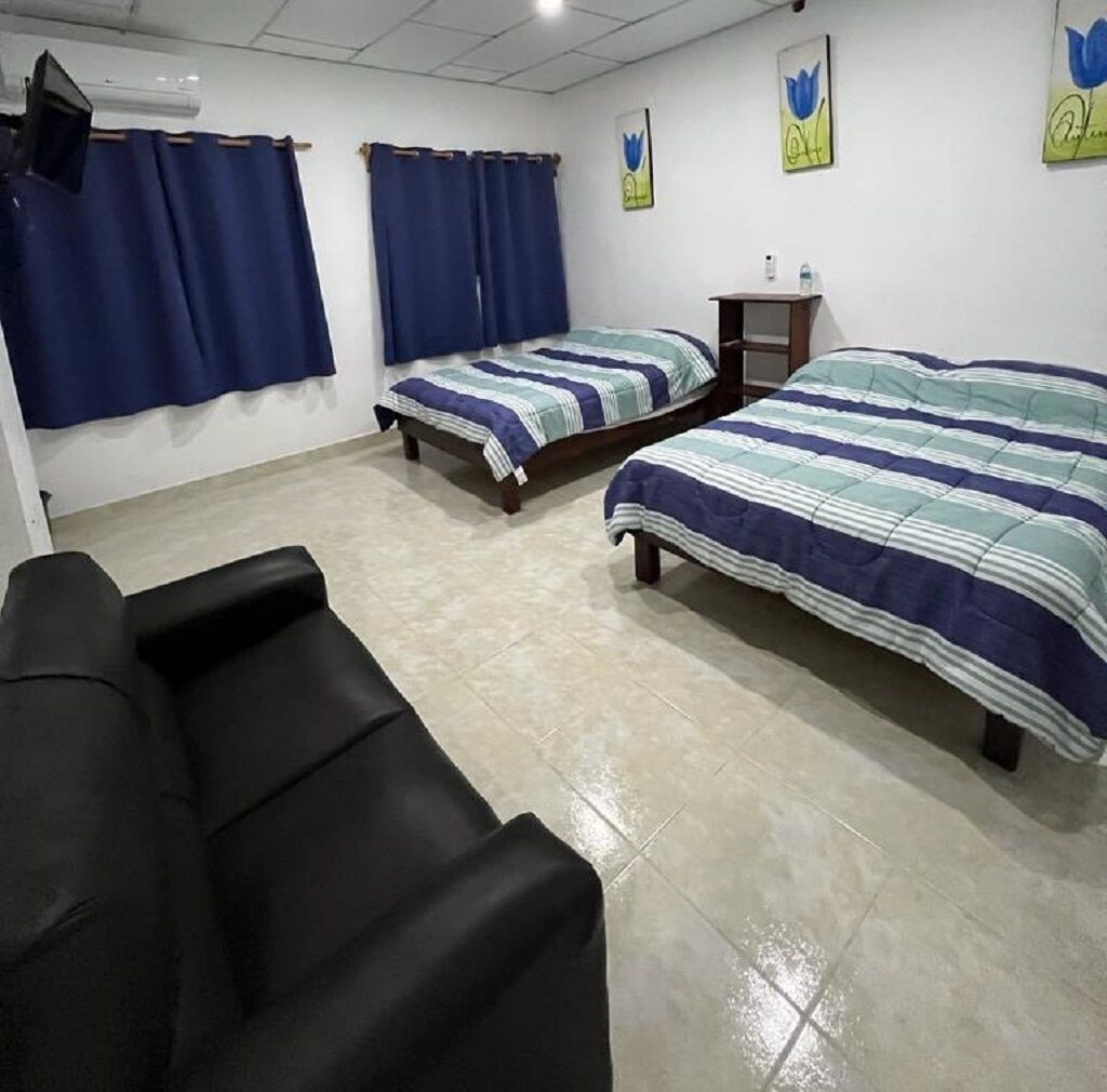 4 Schlafzimmer, Bügeleisen/Bügelbrett, WLAN, Bettwäsche