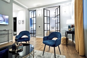 Interior - LILIENBLUM CHIC - ChicLife Apt. - Design apartment Borgo Santa Caterina (Bergamo)