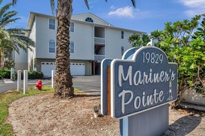 Exterior - "MP 203 Luxurious Family-Friendly Townhome with Pool and Private Patio in Indian Shores" (Indian Shores)