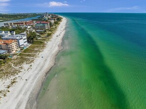 Beach nearby - "MP 203 Luxurious Family-Friendly Townhome with Pool and Private Patio in Indian Shores" (Indian Shores)