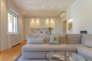 TV connectée, cheminée