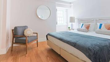 2 chambres, fer et planche à repasser, Wi-Fi gratuit, draps fournis