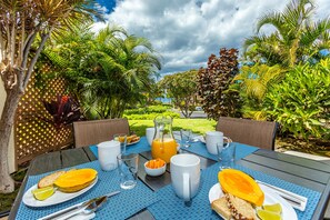 Outdoor dining